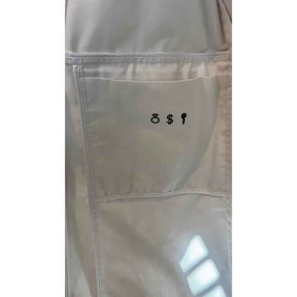 FIGS Women’s White Lab Coat Size XL - Picture 9 of 13